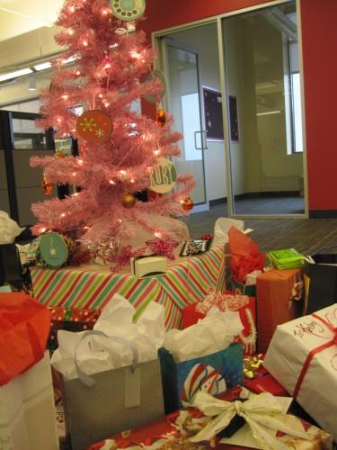Ruby's pink tree with a bounty of gifts!